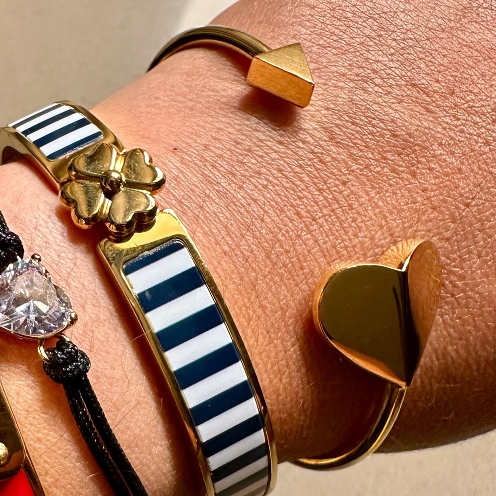 NWOT KATE SPADE ♠️ NEW YORK Gold Tone Arrow Cuff Bracelet - Picture 5 of 6